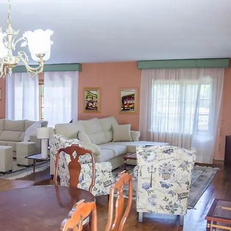 Holiday home Los Lirios